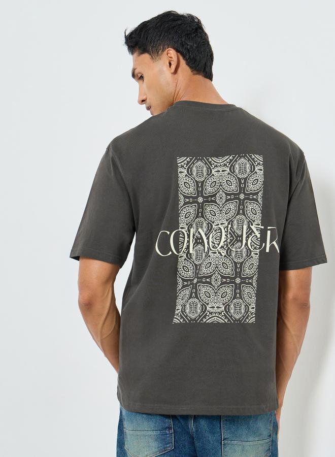 Styli Men Grey Graphic Print Oversized Cotton T-Shirt - Image 4